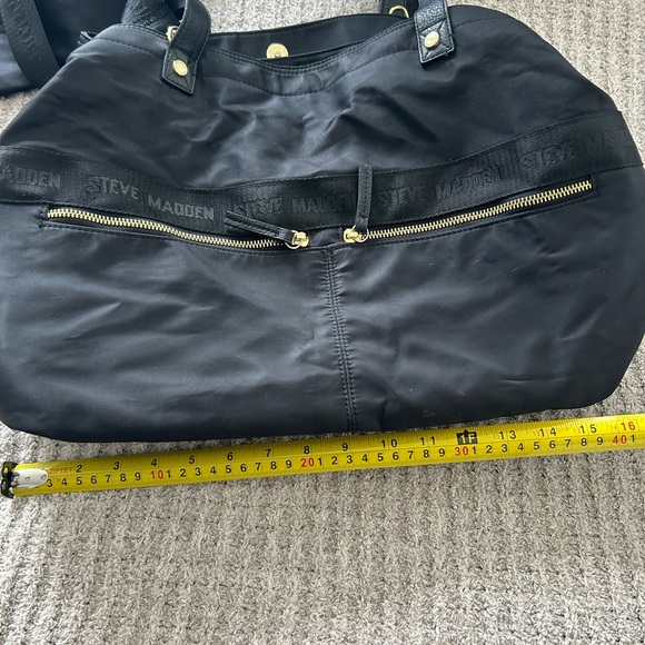 Large Steve Madden Bag - Picture 5 of 8